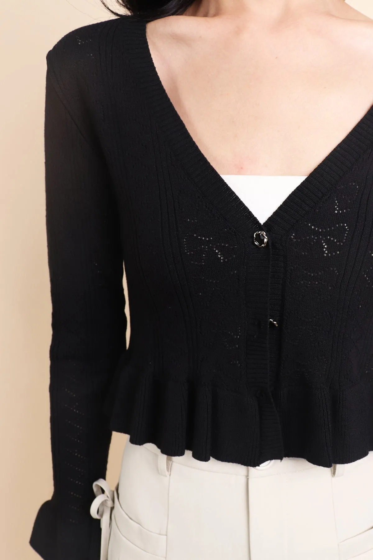 DANNI FLAIR CARDIGAN IN BLACK