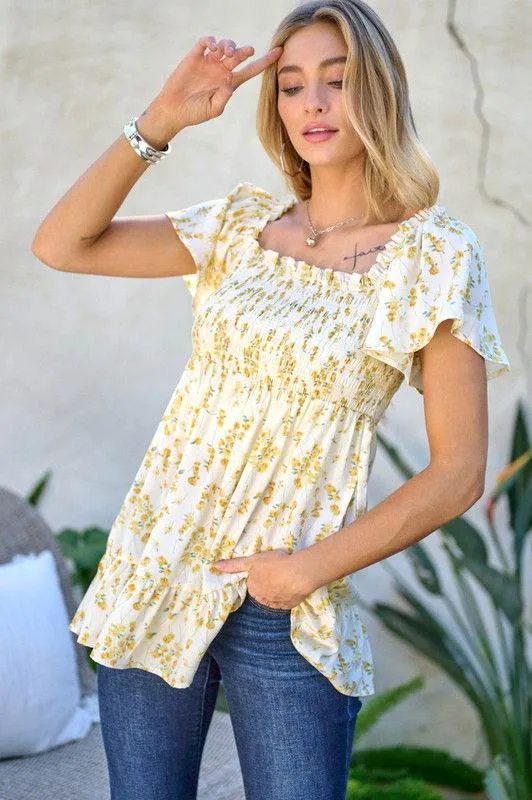 Davi & Dani Floral Printed V-Neck Ruffle Top