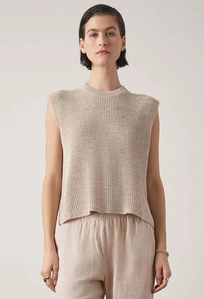 Gardena Knitted Vest - Almond