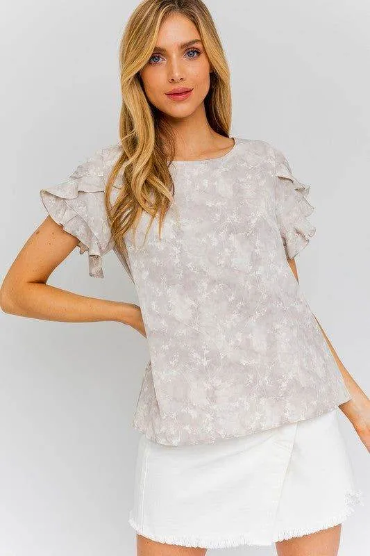 Gilli | S/S Overlap Ruffle Sleeve Ditsy Print Top