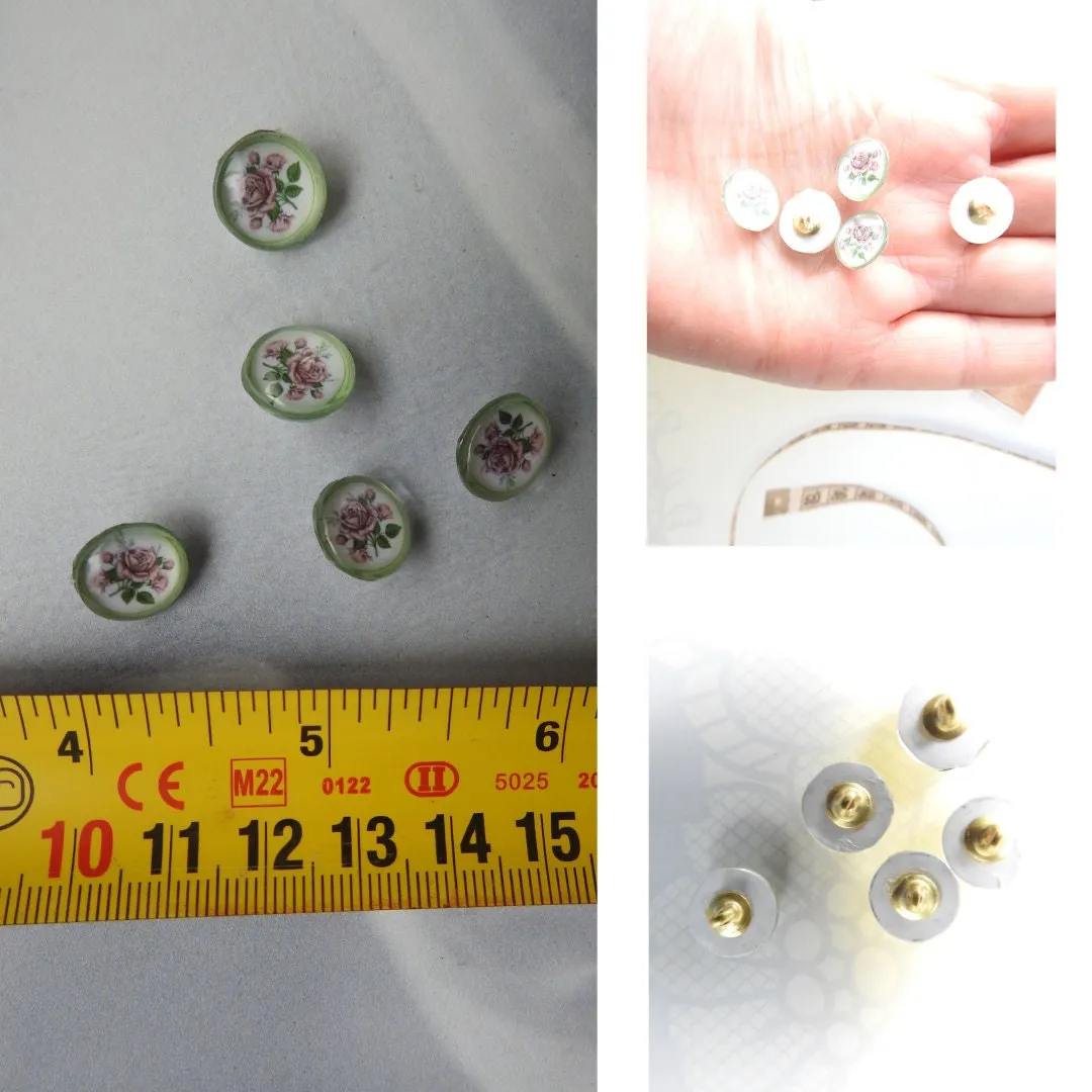 Round-shaped flower buttons