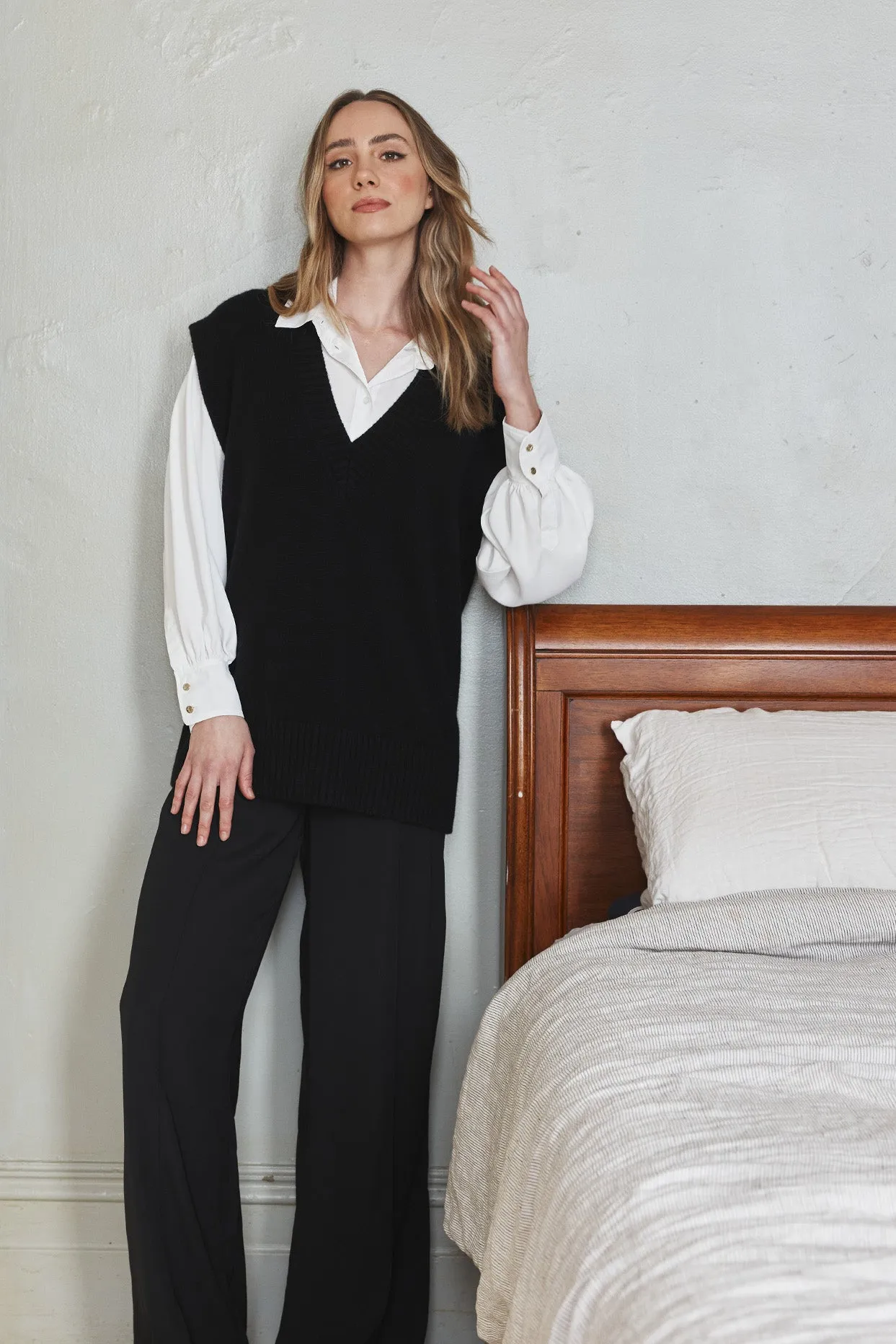 Skyler Merino Cashmere Vest in Black