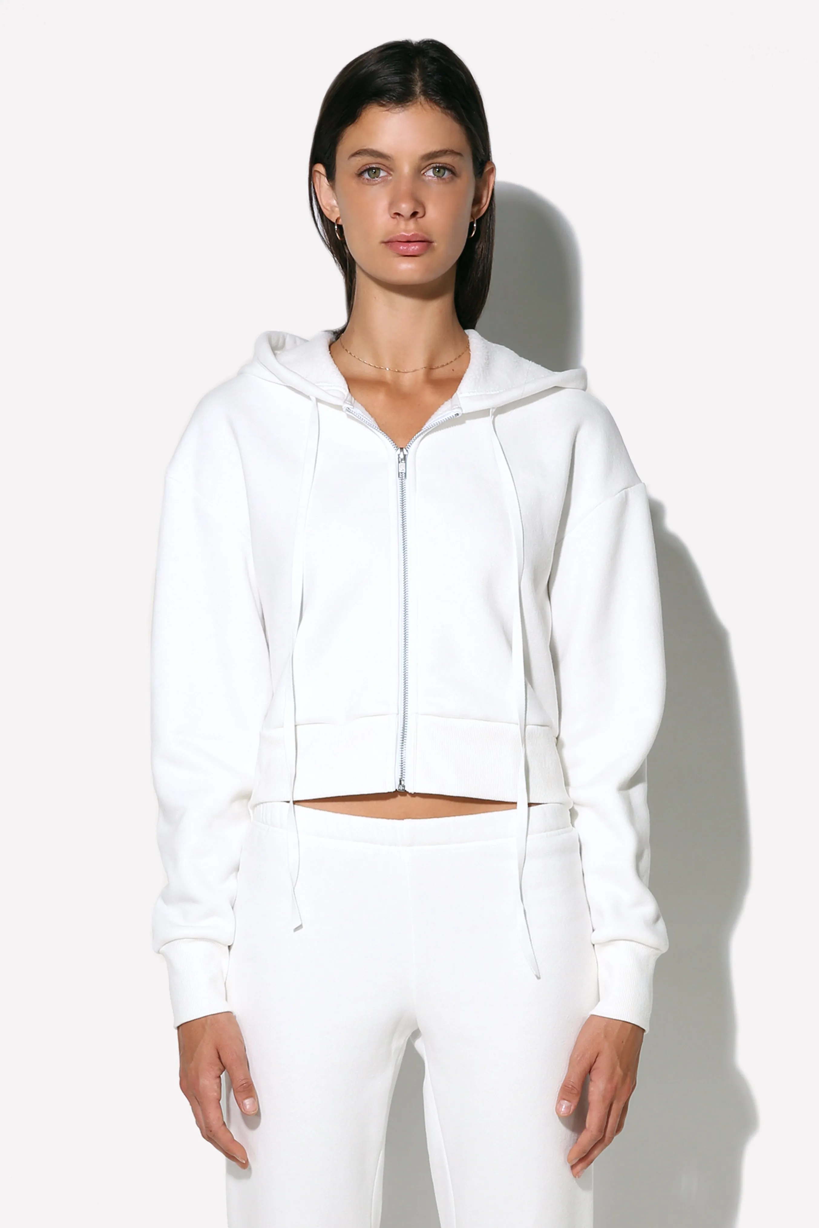 The Wide Zip Hoodie