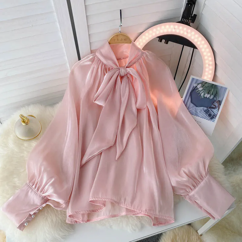 Woman Elegant Puff Sleeve Bowtie Shirt